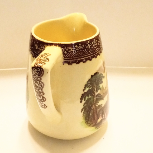 Royal Staffordshire Pottery Jenny Lind Creamer Made In England - Picture 3 of 8